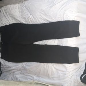 Black Nine West woman's pull on skinny jeans size 8